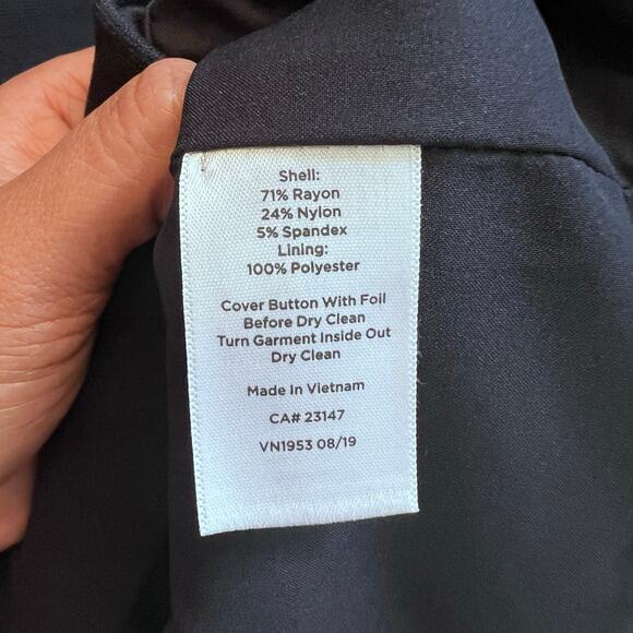 Talbots Women's Navy Blue Blazer Jacket Size 8P Cotton Blend Single-Breasted - Picture 7 of 7